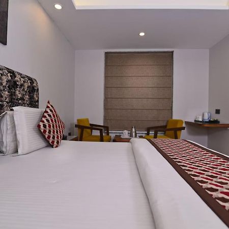 Hotel Nityaa Suites 新德里 外观 照片