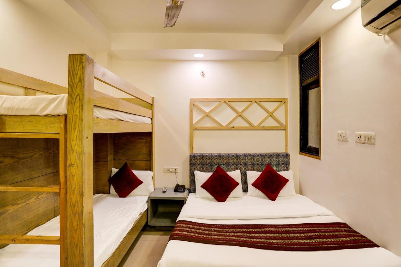 Hotel Nityaa Suites 新德里 外观 照片
