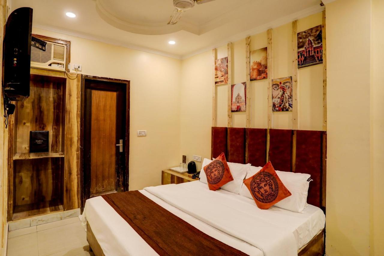 Hotel Nityaa Suites 新德里 外观 照片