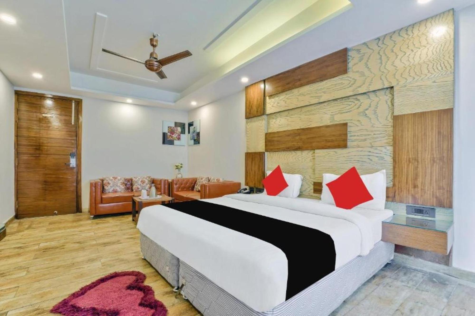 Hotel Nityaa Suites 新德里 外观 照片
