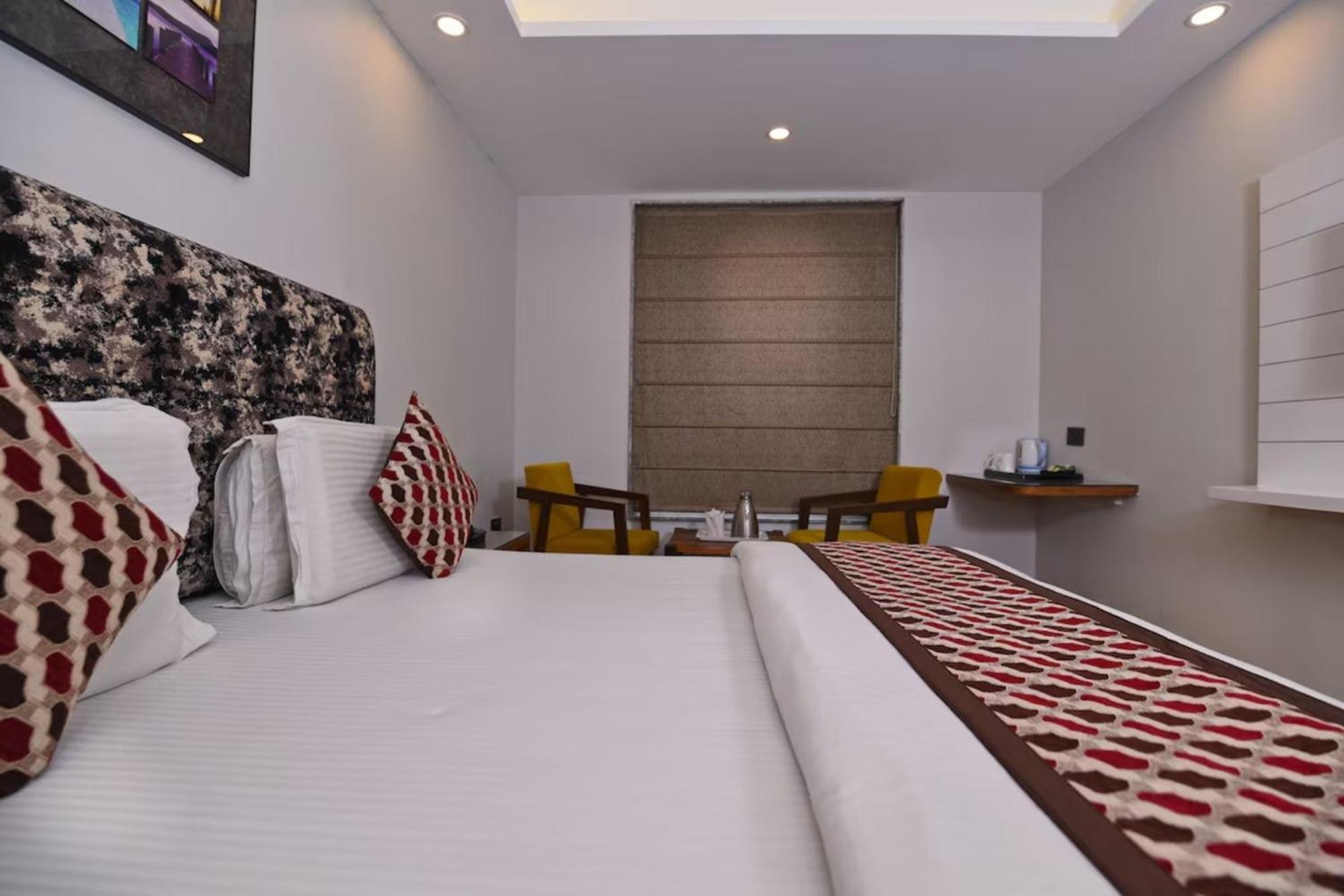 Hotel Nityaa Suites 新德里 外观 照片