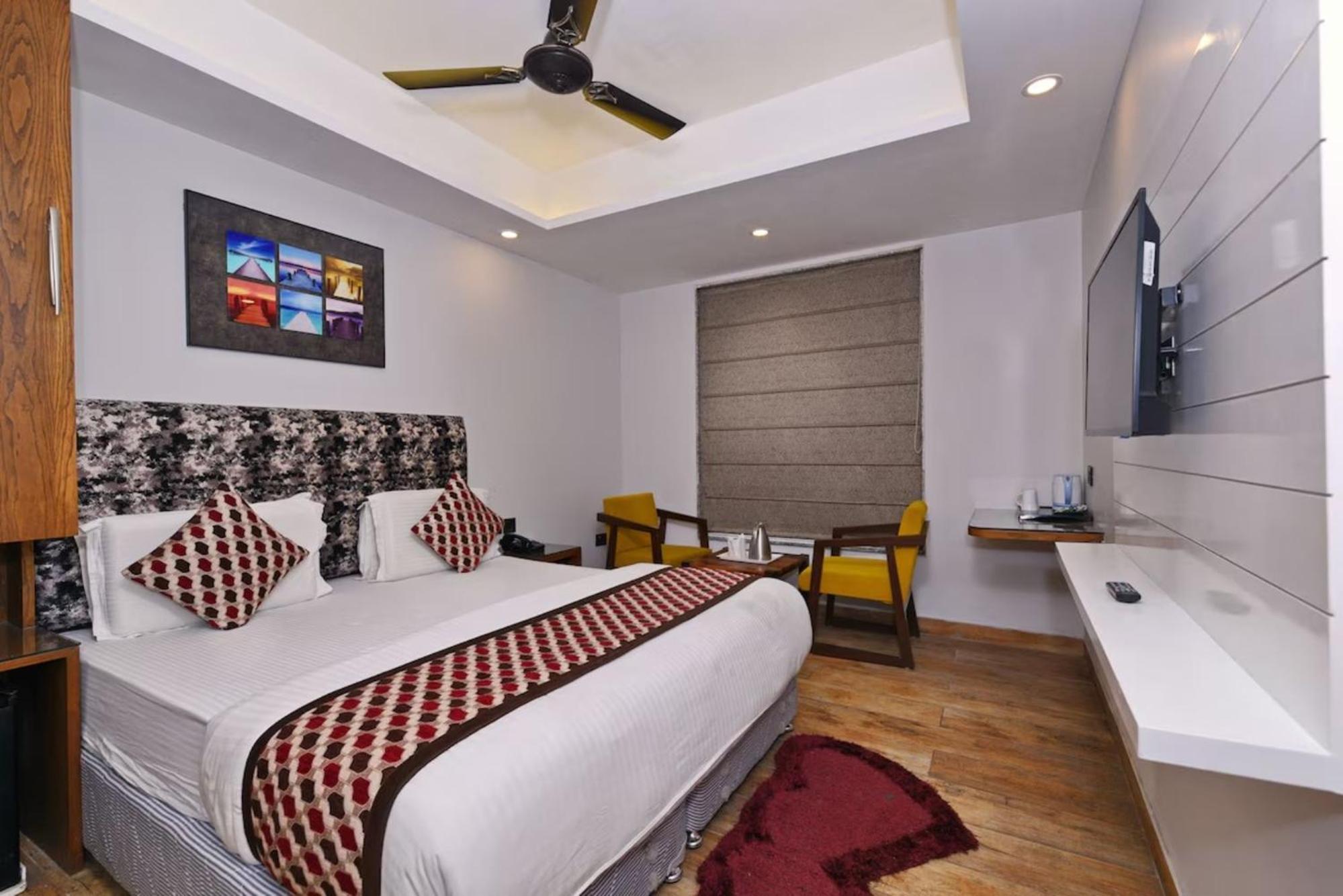 Hotel Nityaa Suites 新德里 外观 照片